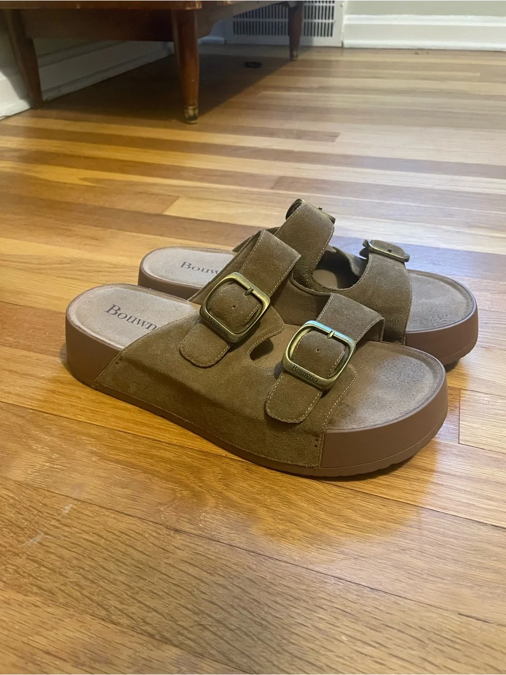 Bouwno women’s slide